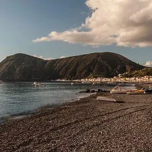  Appartamento Eolcalandra Per Vacanza Italia